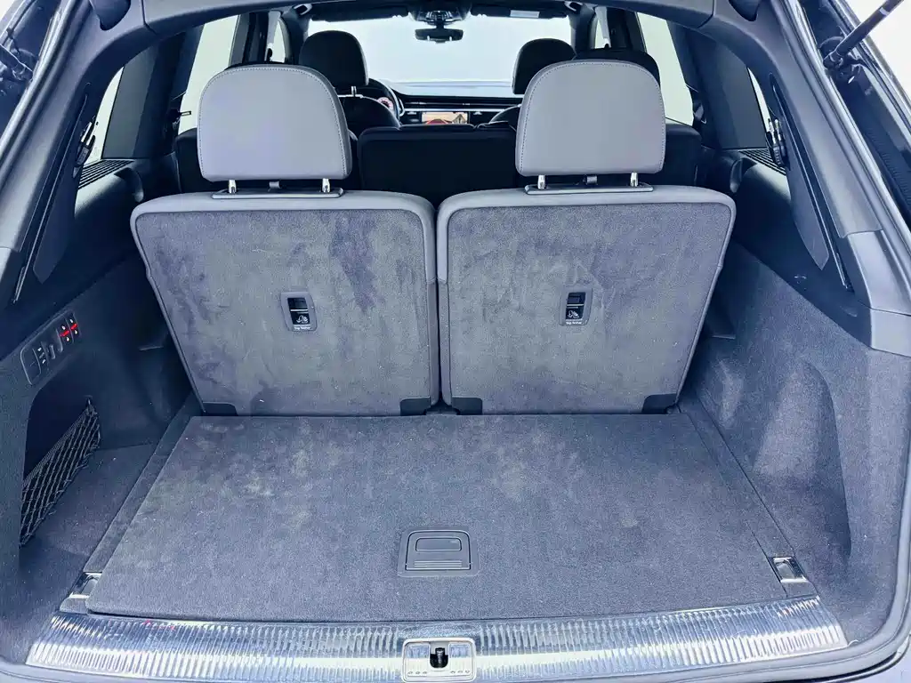 Audi Q7 — миниатюра 22