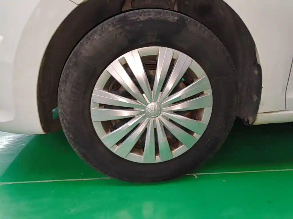 Volkswagen Santana — миниатюра 23