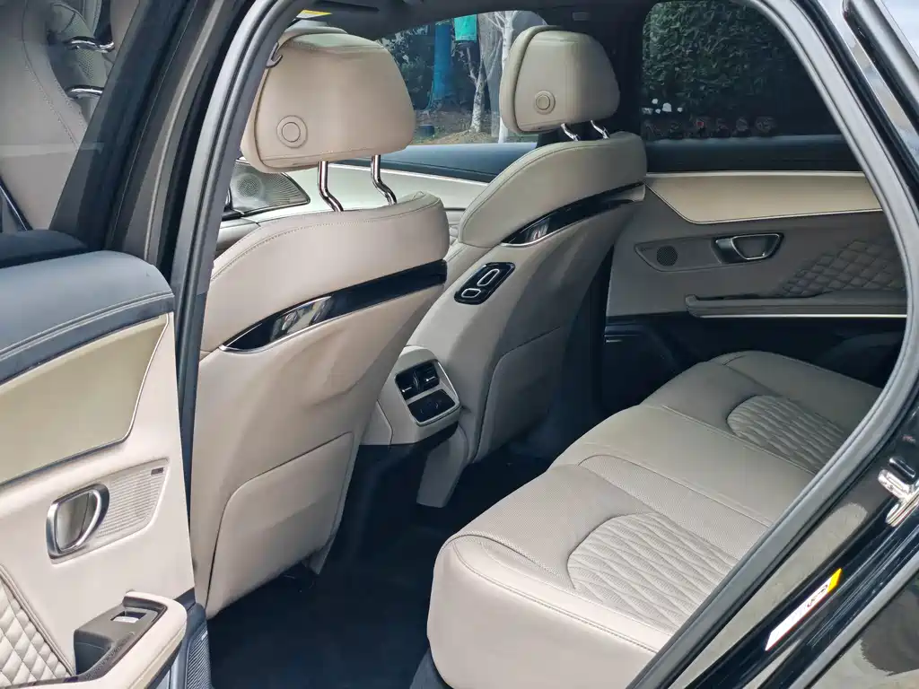 BYD Han — миниатюра 10