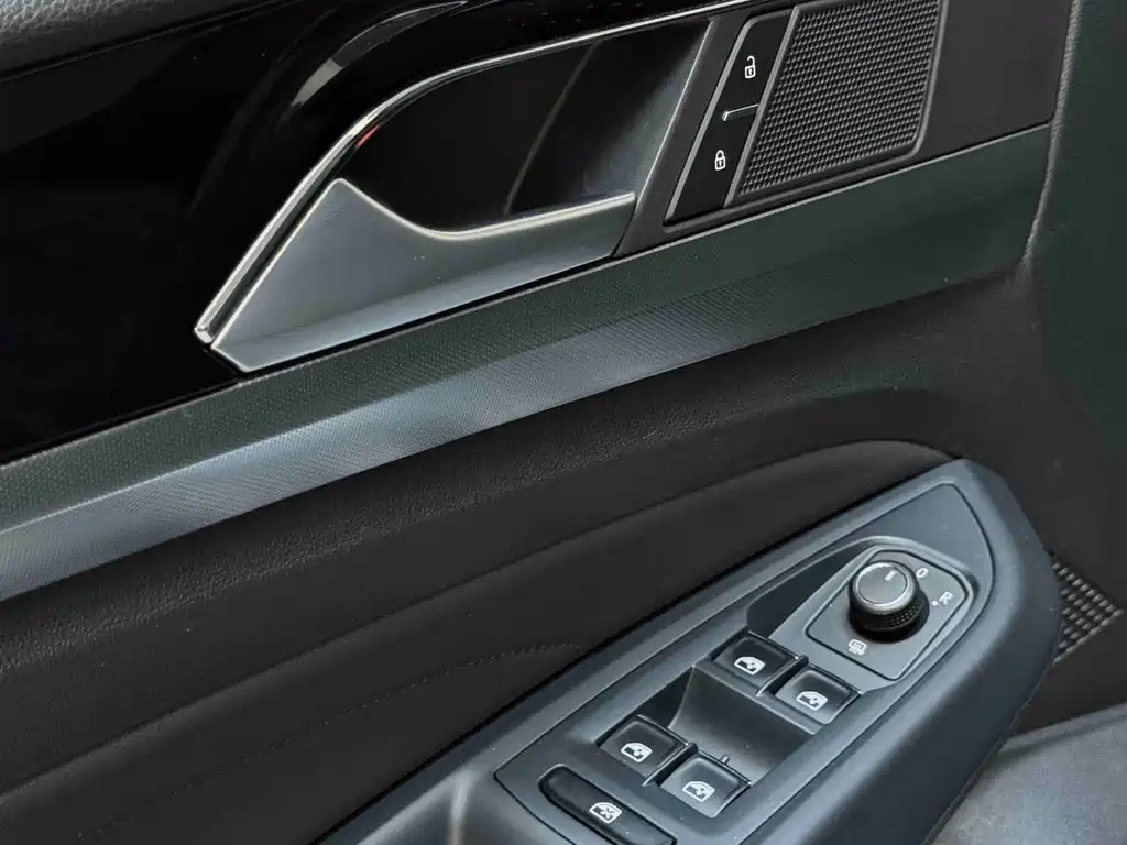 Volkswagen Passat — миниатюра 8