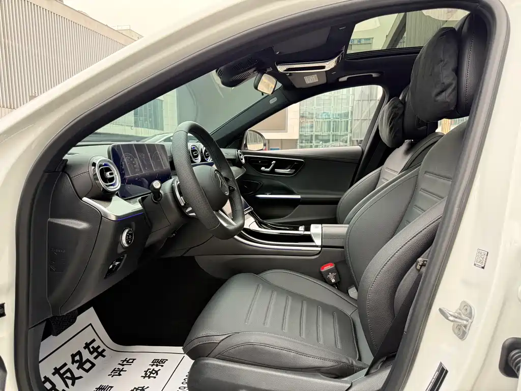 Mercedes-Benz C-Class — миниатюра 17