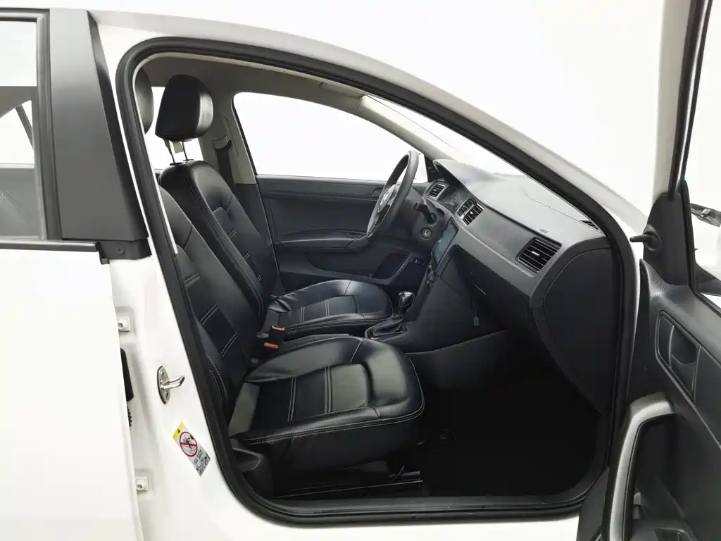 Volkswagen Santana — миниатюра 23