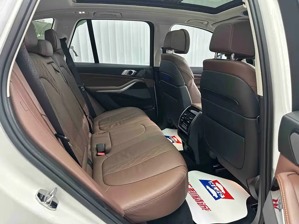 BMW X5 (Import) — миниатюра 17