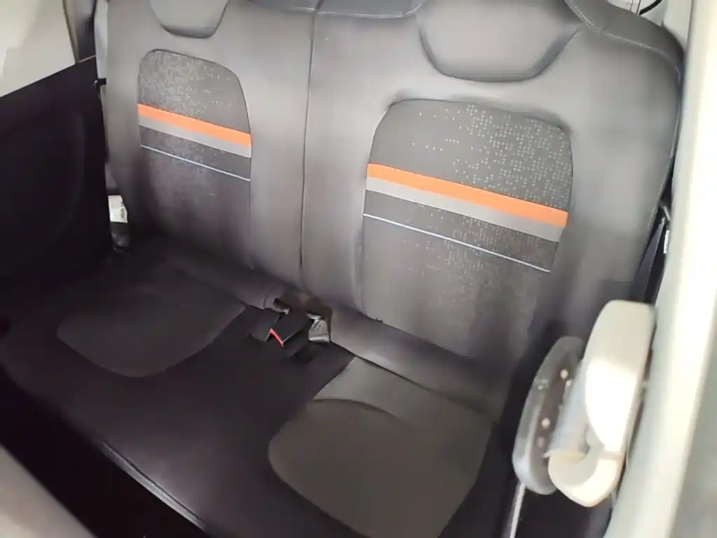 Wuling MINIEV — миниатюра 17