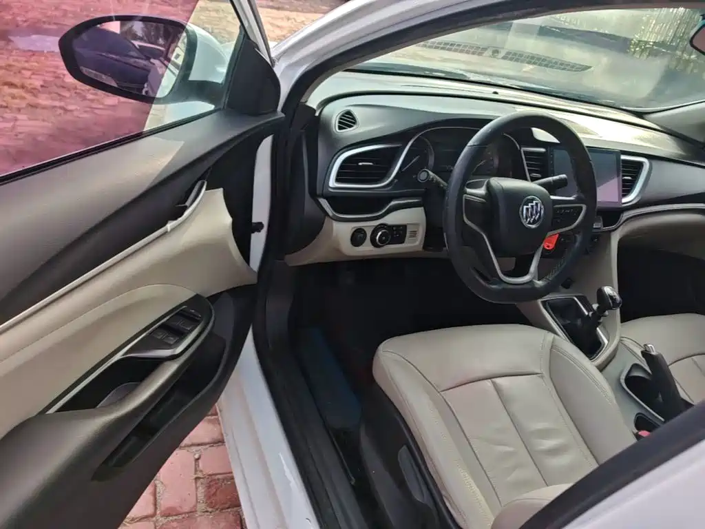 Buick Excelle — миниатюра 16