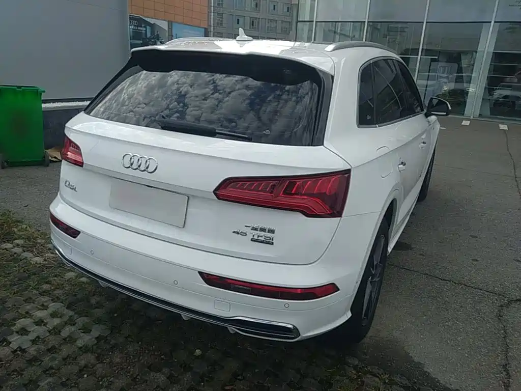 Audi Q5L — миниатюра 7