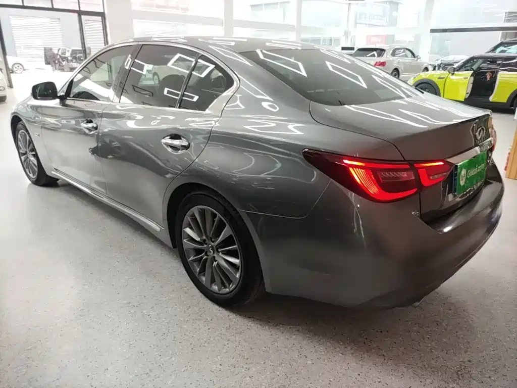 Infiniti Q50L — миниатюра 5