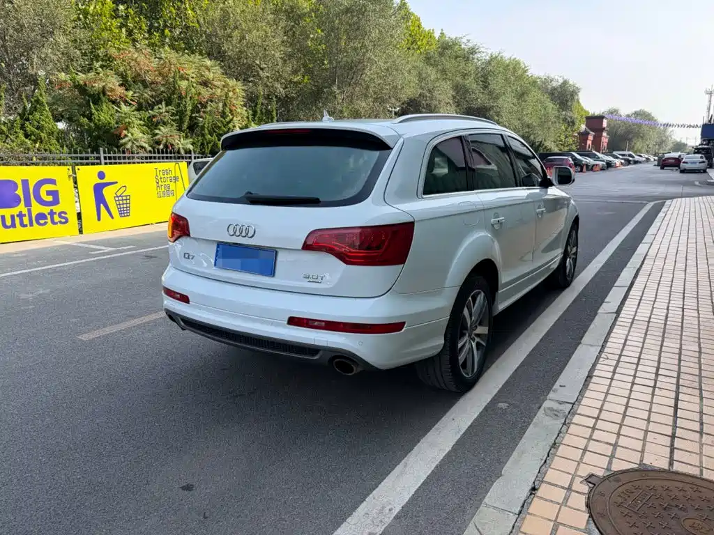 Audi Q7 — миниатюра 14