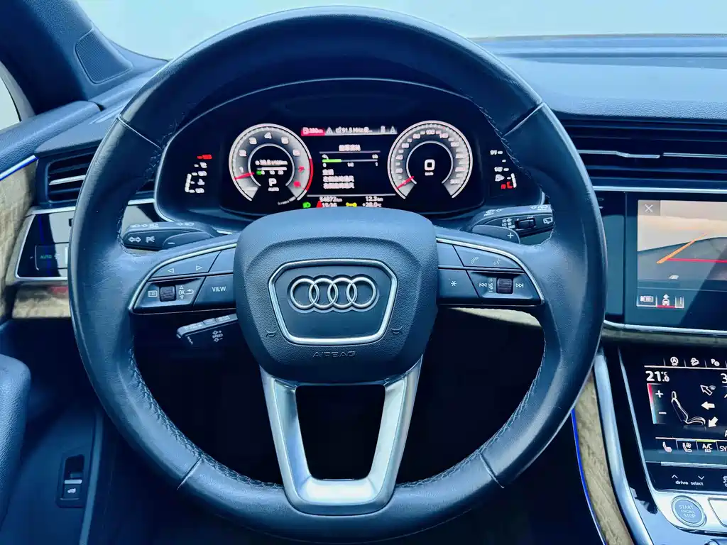 Audi Q7 — миниатюра 20