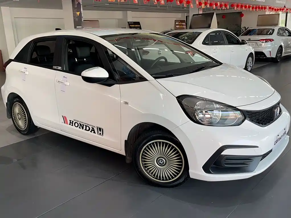 Honda Fit — миниатюра 4