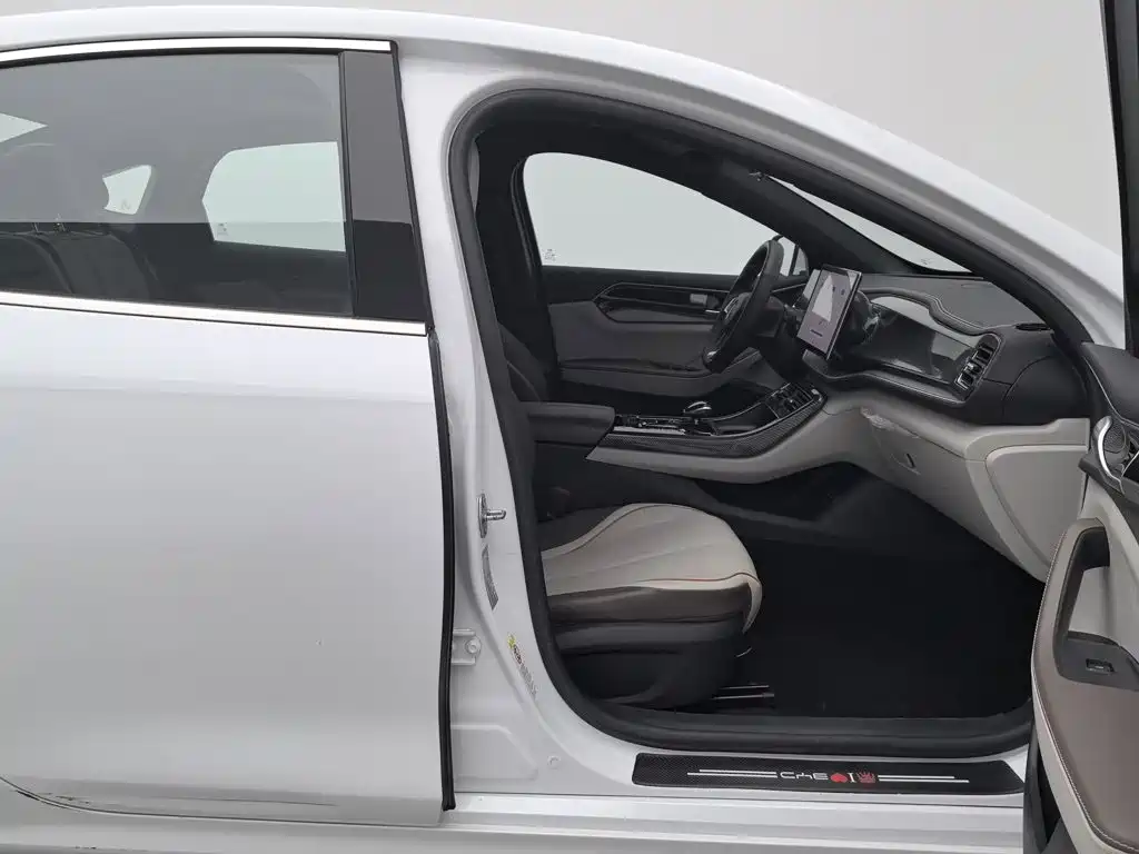BYD Qin PLUS — миниатюра 23