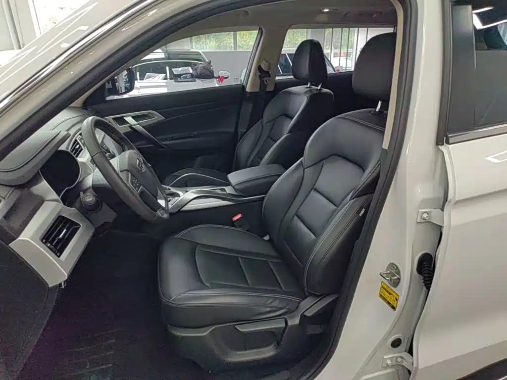 Geely Boyue — миниатюра 15