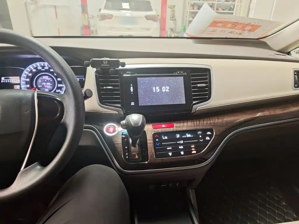 Honda Odyssey — миниатюра 10