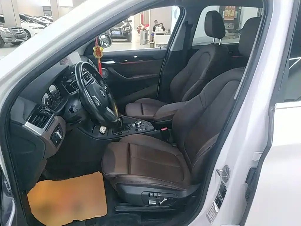 BMW X1 — миниатюра 15