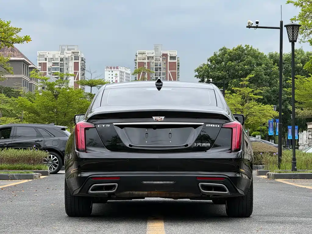 Cadillac CT5 — миниатюра 6