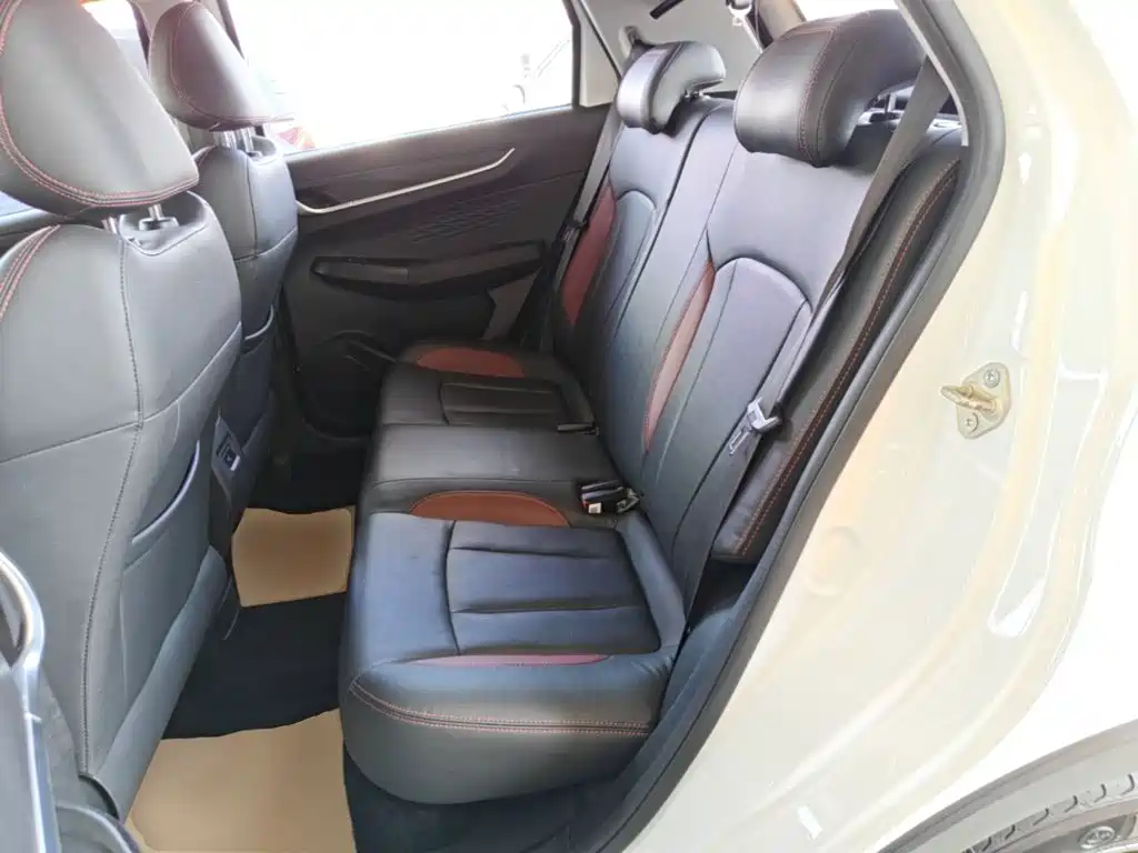 Geely Vision X3 — миниатюра 17