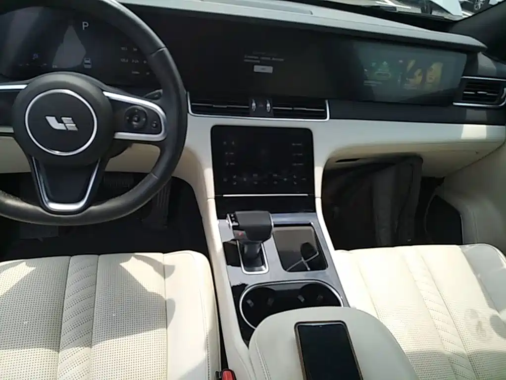 Li Auto Li ONE — миниатюра 14