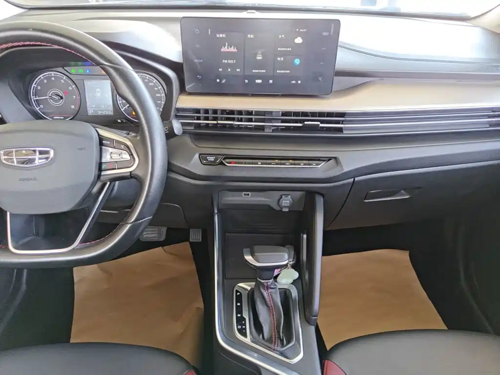 Geely Vision X3 — миниатюра 13