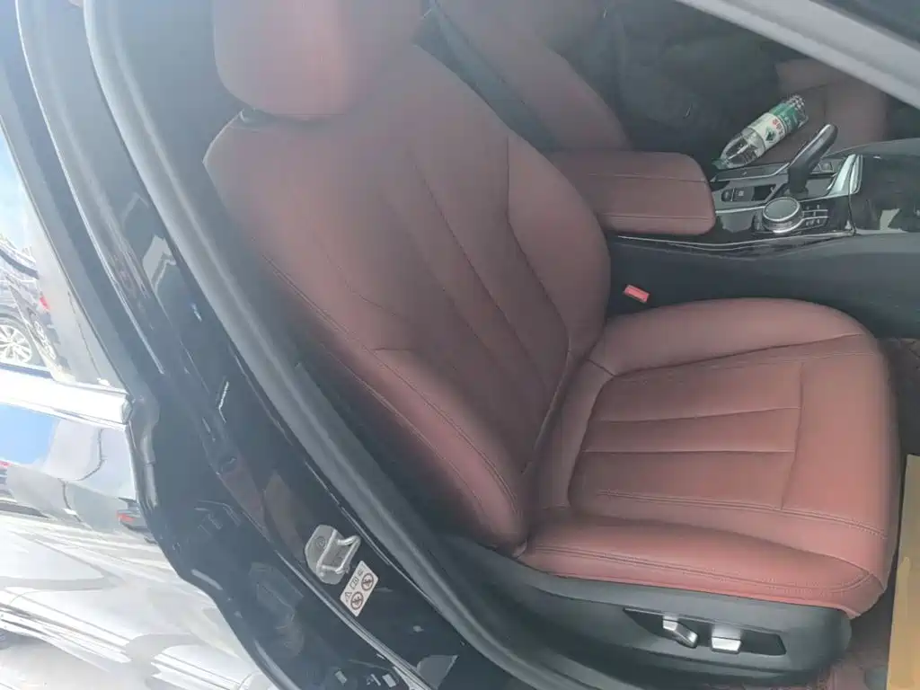 BMW 5 Series — миниатюра 25