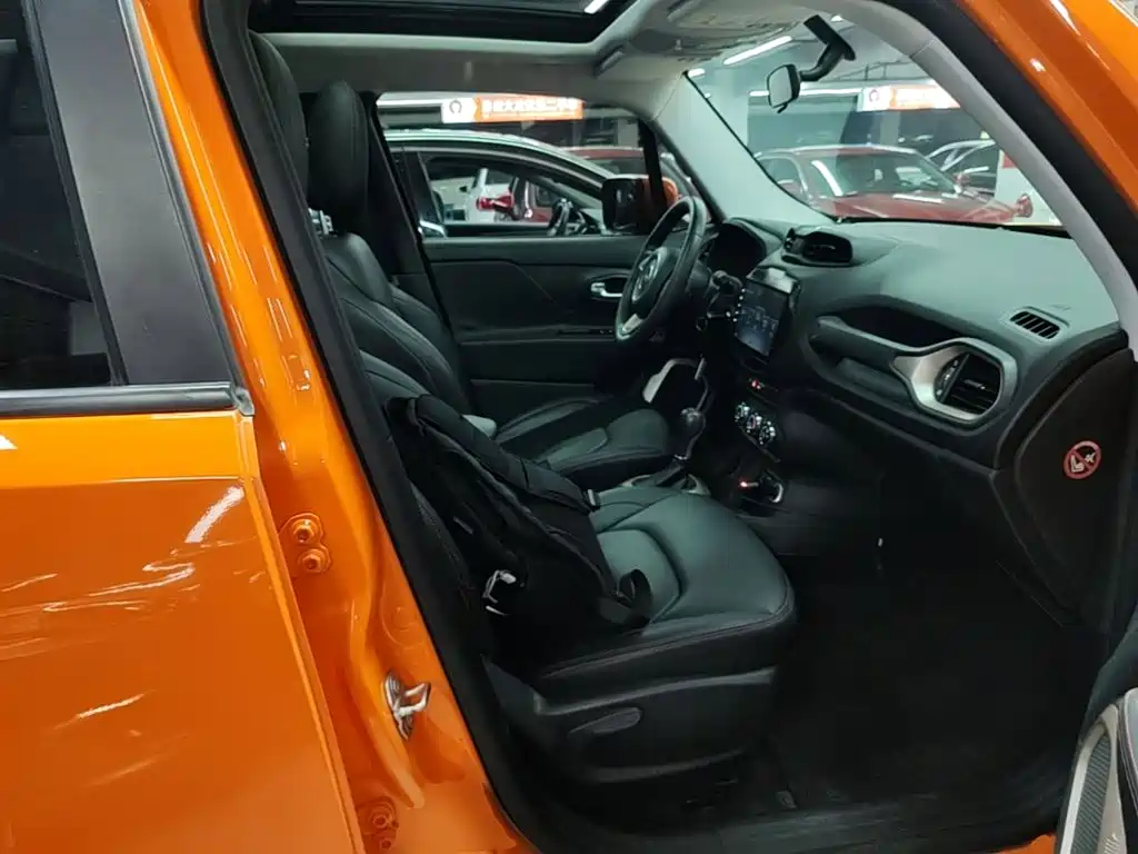 Jeep Renegade — миниатюра 25