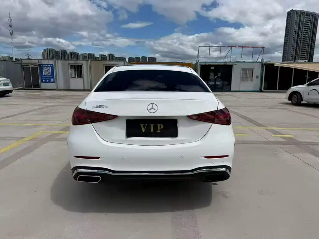 Mercedes-Benz C-Class — миниатюра 8