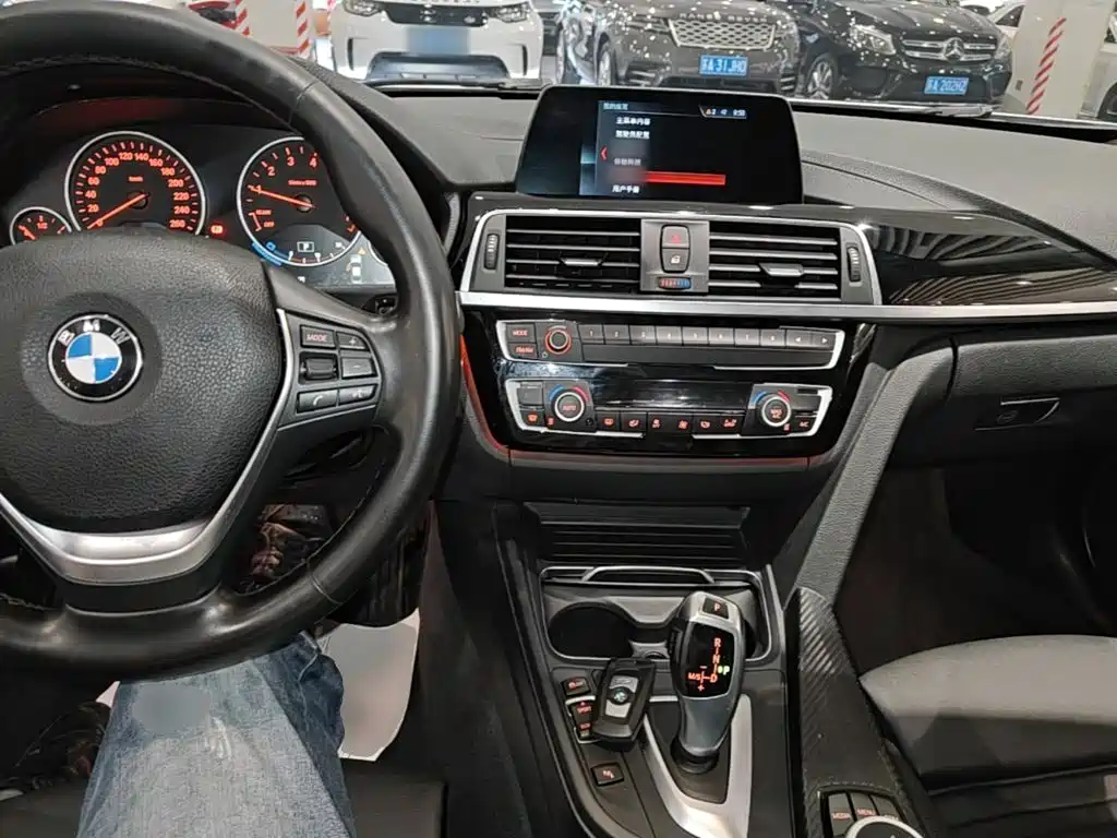 BMW 3 Series — миниатюра 10