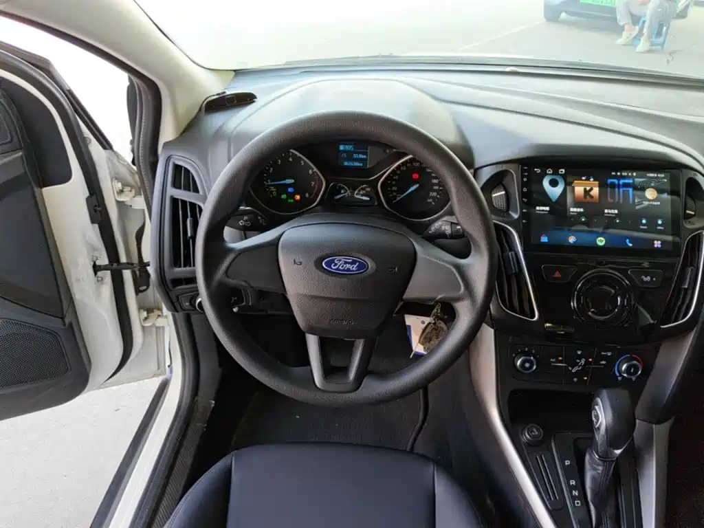 Ford Focus — миниатюра 11