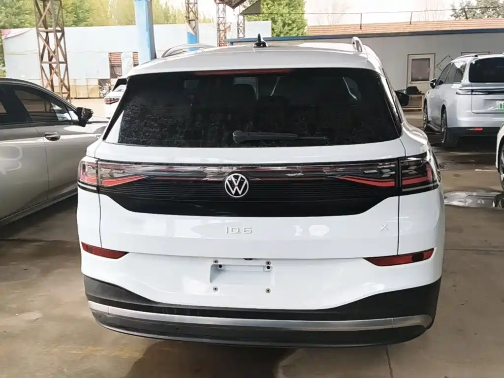 Volkswagen ID.6 X — миниатюра 6