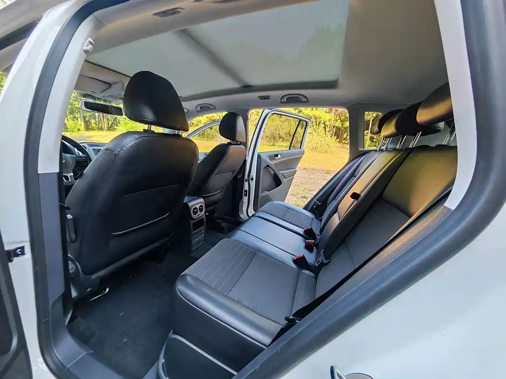 Volkswagen Tiguan — миниатюра 5