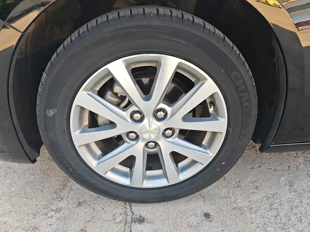 Chevrolet Malibu — миниатюра 23