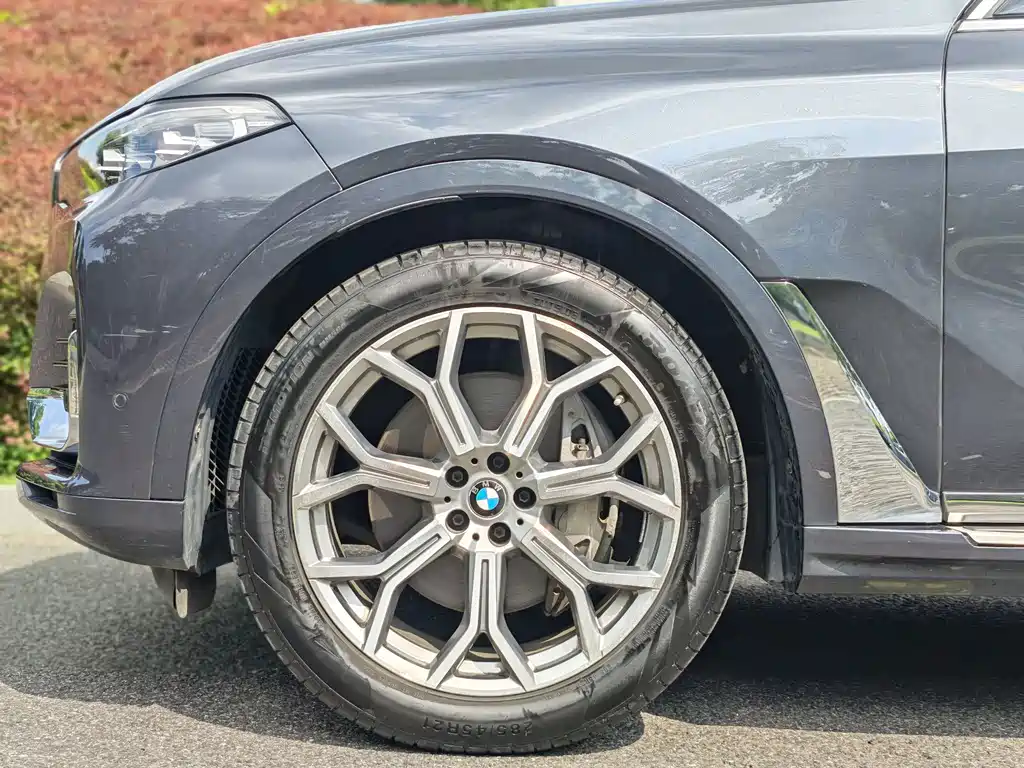 BMW X7 — миниатюра 17
