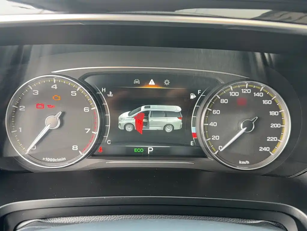 GAC Motor Trumpchi M8 — миниатюра 5