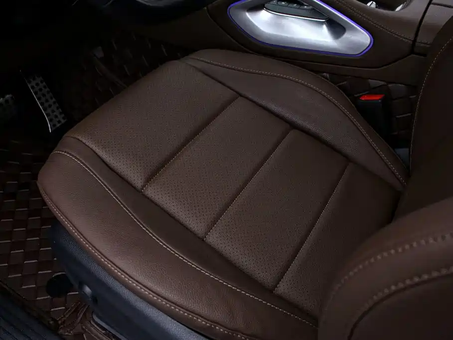 Mercedes-Benz GLS — миниатюра 17