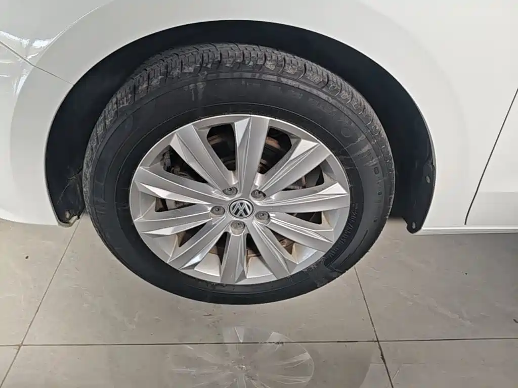 Volkswagen Bora — миниатюра 23