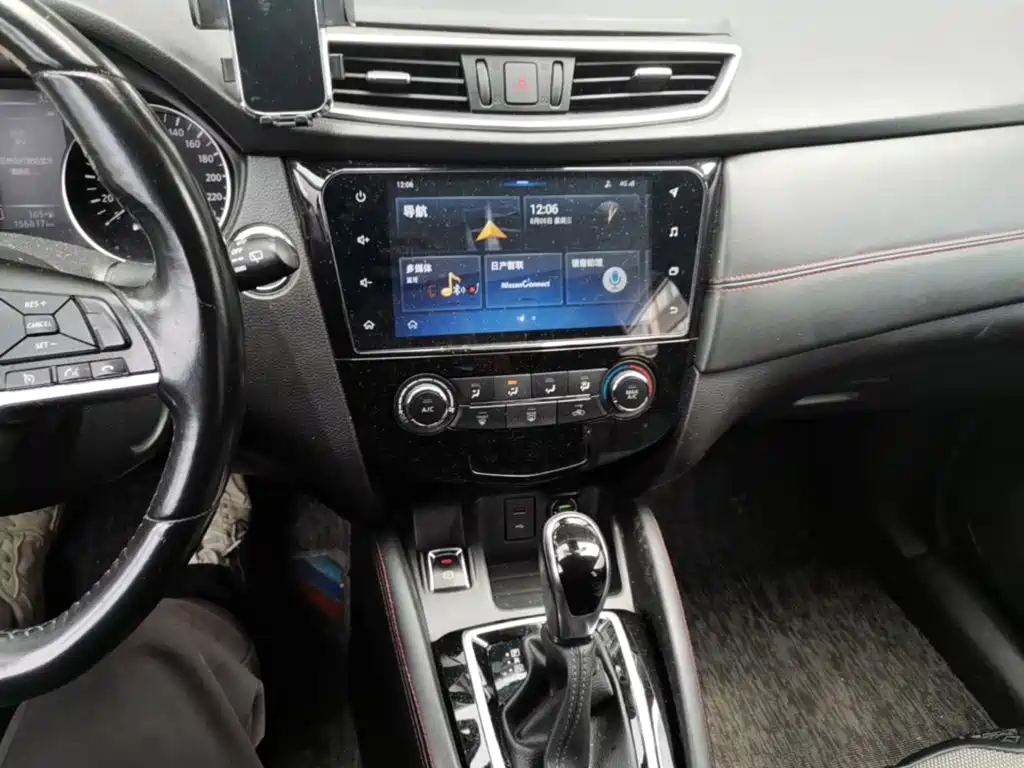 Nissan Qashqai — миниатюра 20