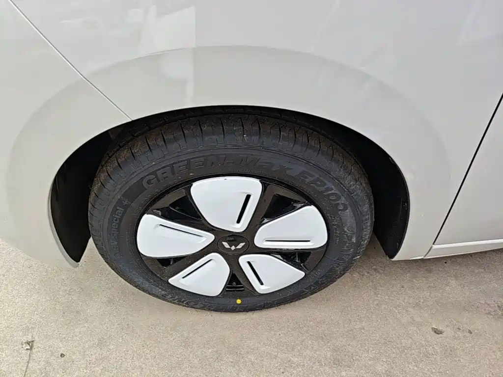 Wuling MINIEV — миниатюра 23