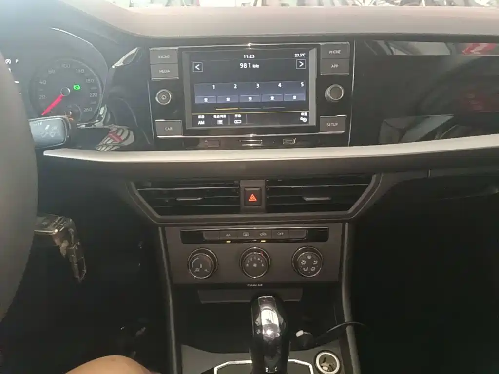 Volkswagen Lavida — миниатюра 13