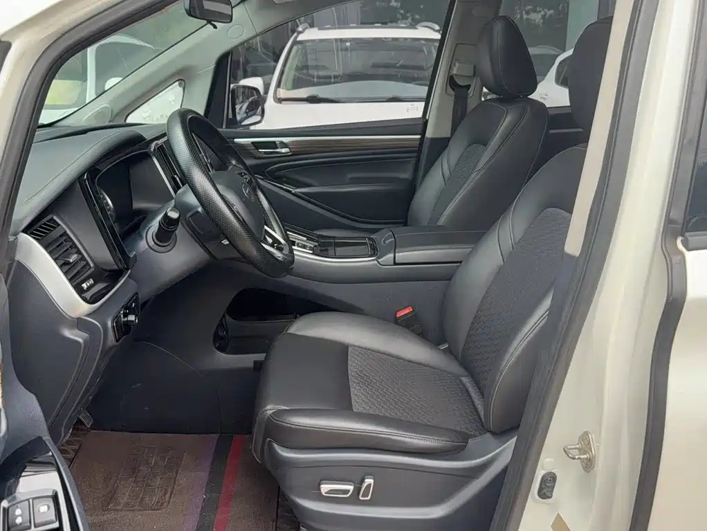 GAC Motor Trumpchi M8 — миниатюра 11