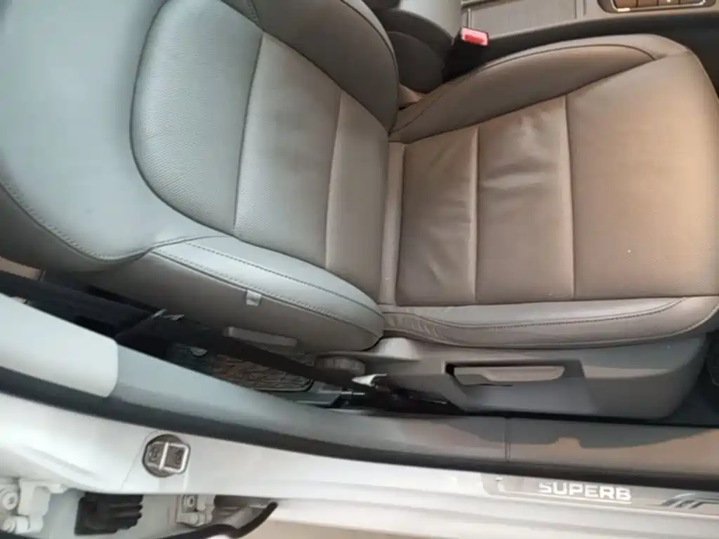 Skoda Superb — миниатюра 25