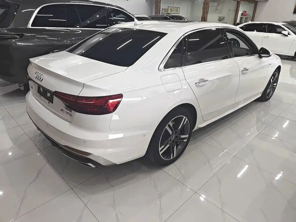 Audi A4L — миниатюра 16