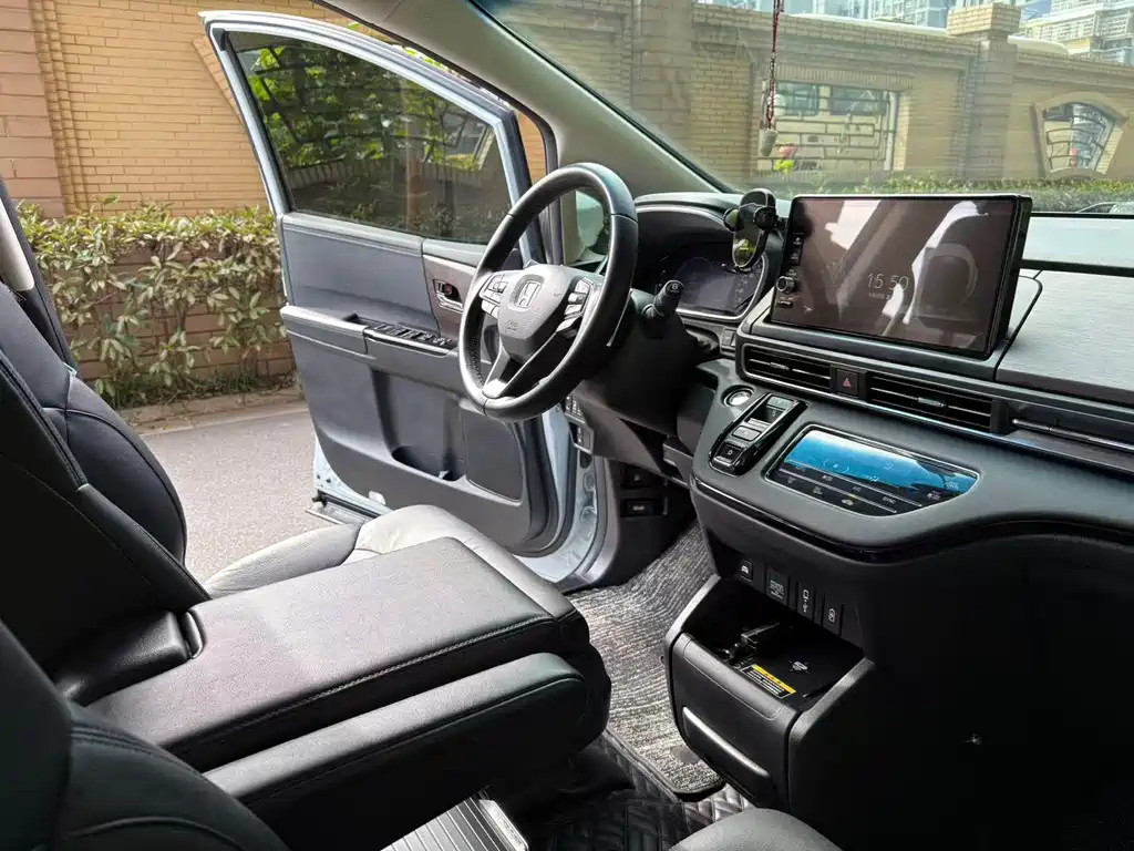 Honda Odyssey — миниатюра 8