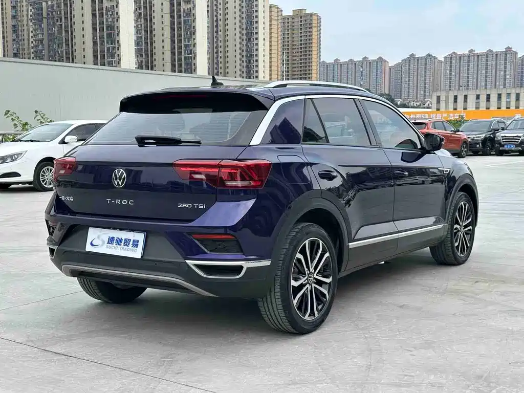 Volkswagen T-Roc 2022 280TSI DSG PLUS