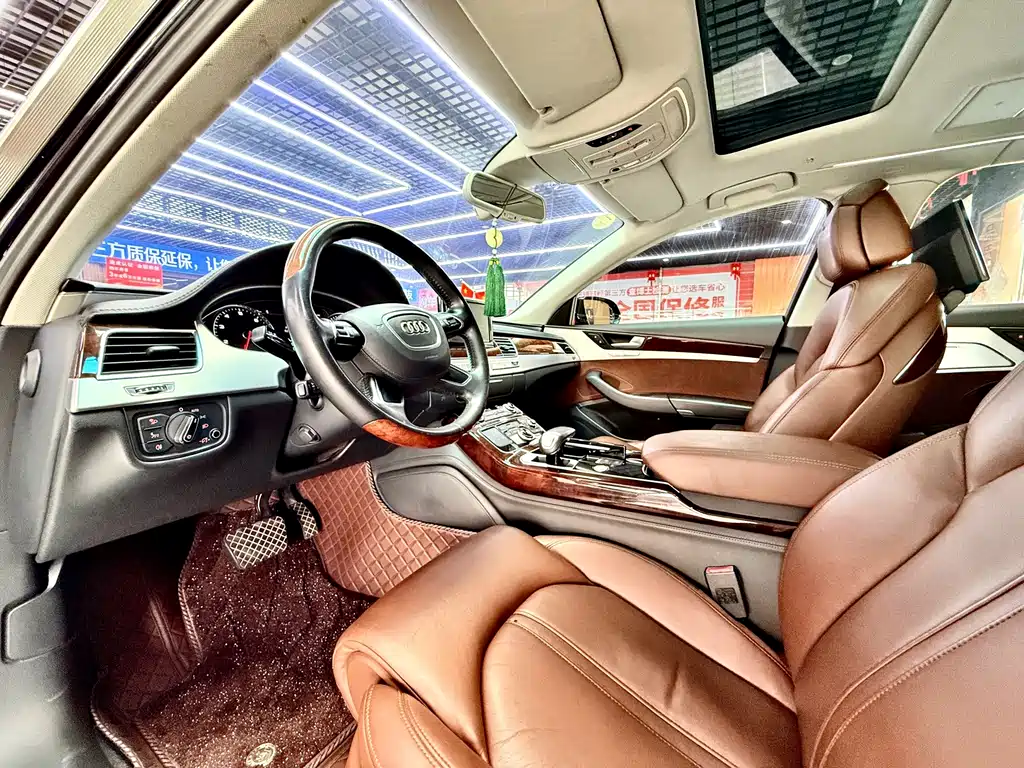 Audi A8 — миниатюра 9
