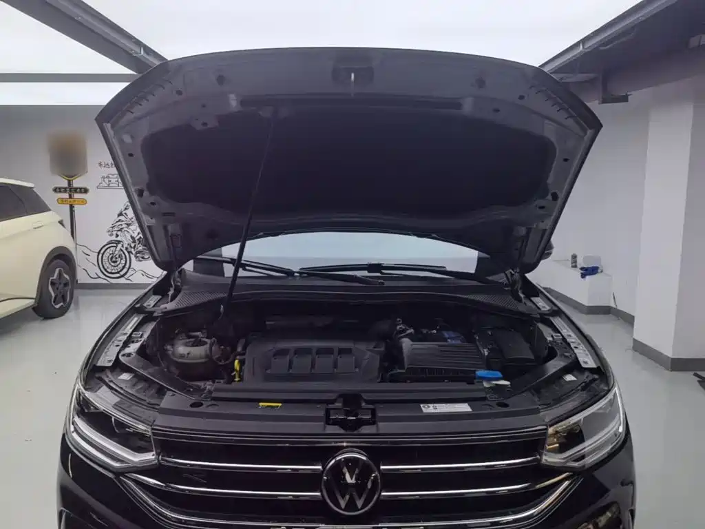 Volkswagen Tiguan L — миниатюра 20