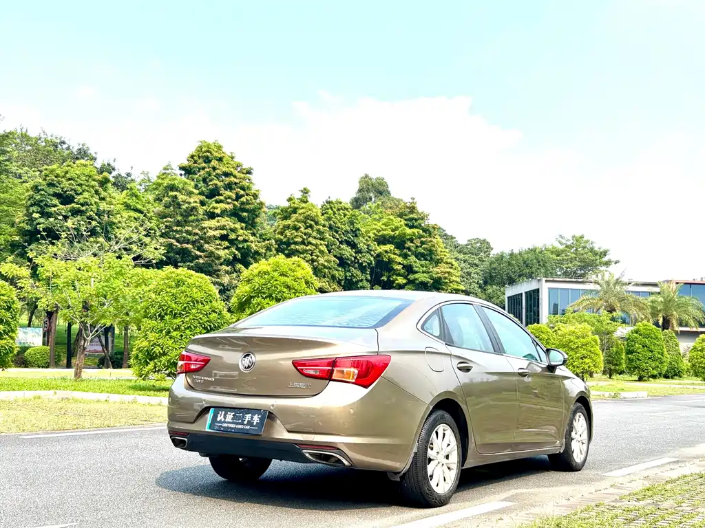 Buick Verano — миниатюра 6
