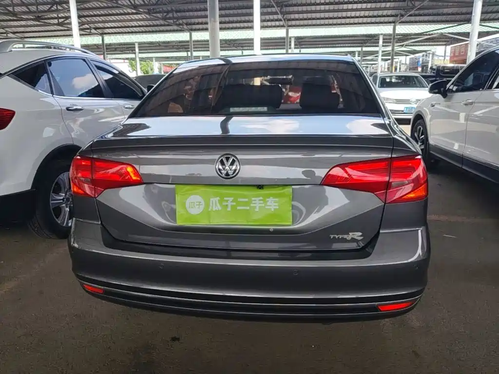 Volkswagen Bora — миниатюра 6