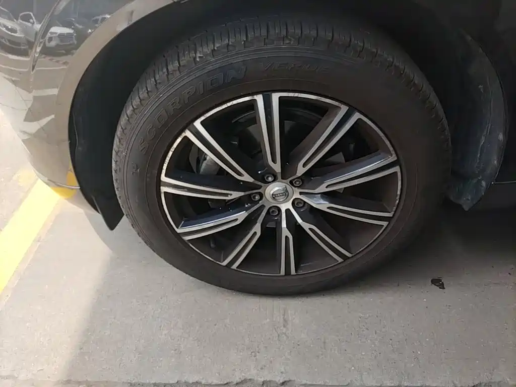 Volvo XC60 — миниатюра 23