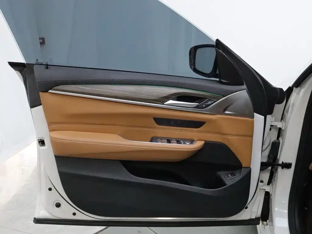 BMW 6 Series GT — миниатюра 9