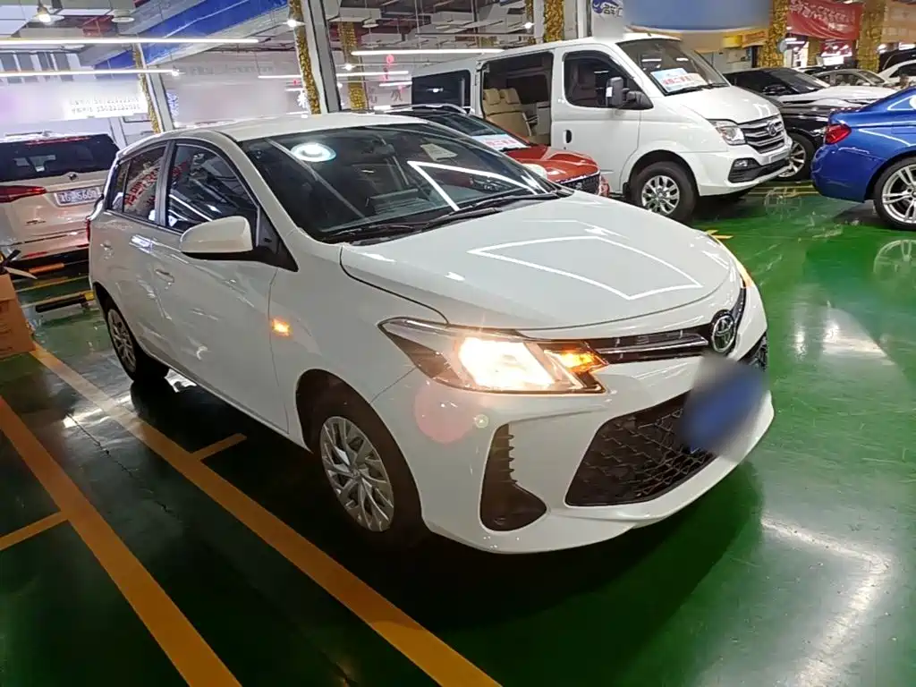 Toyota Vios FS — миниатюра 4