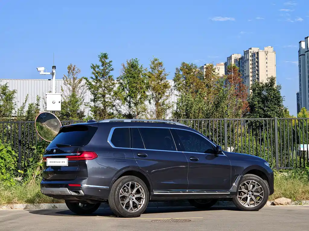 BMW X7 — миниатюра 5
